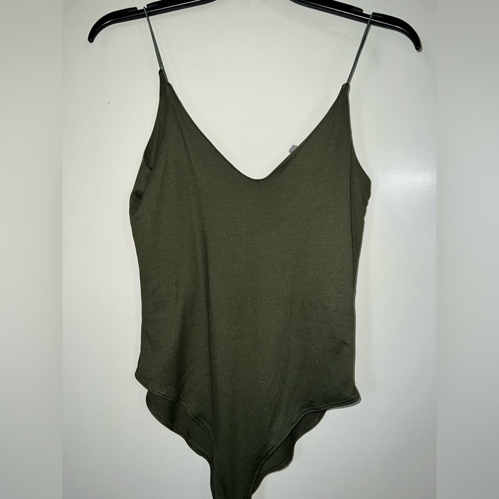 Nwt green body suit